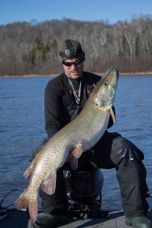Echo Lake, Ontario Angler's Atlas