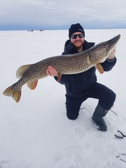 Lake Newell, Alberta Angler's Atlas
